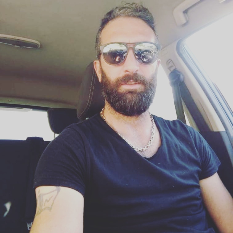 Özgür