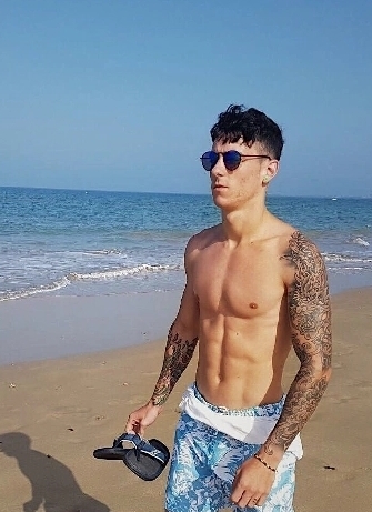 José