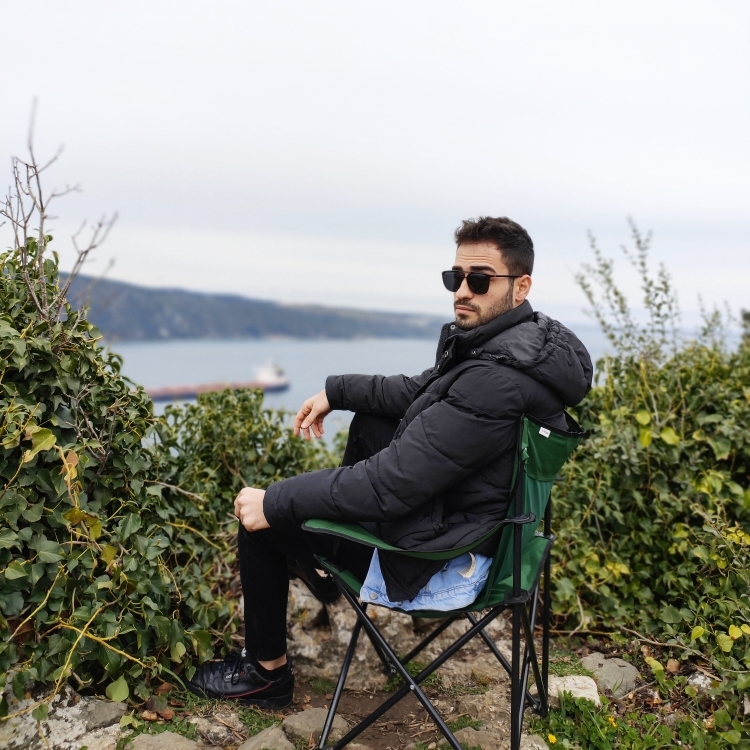 Özgür