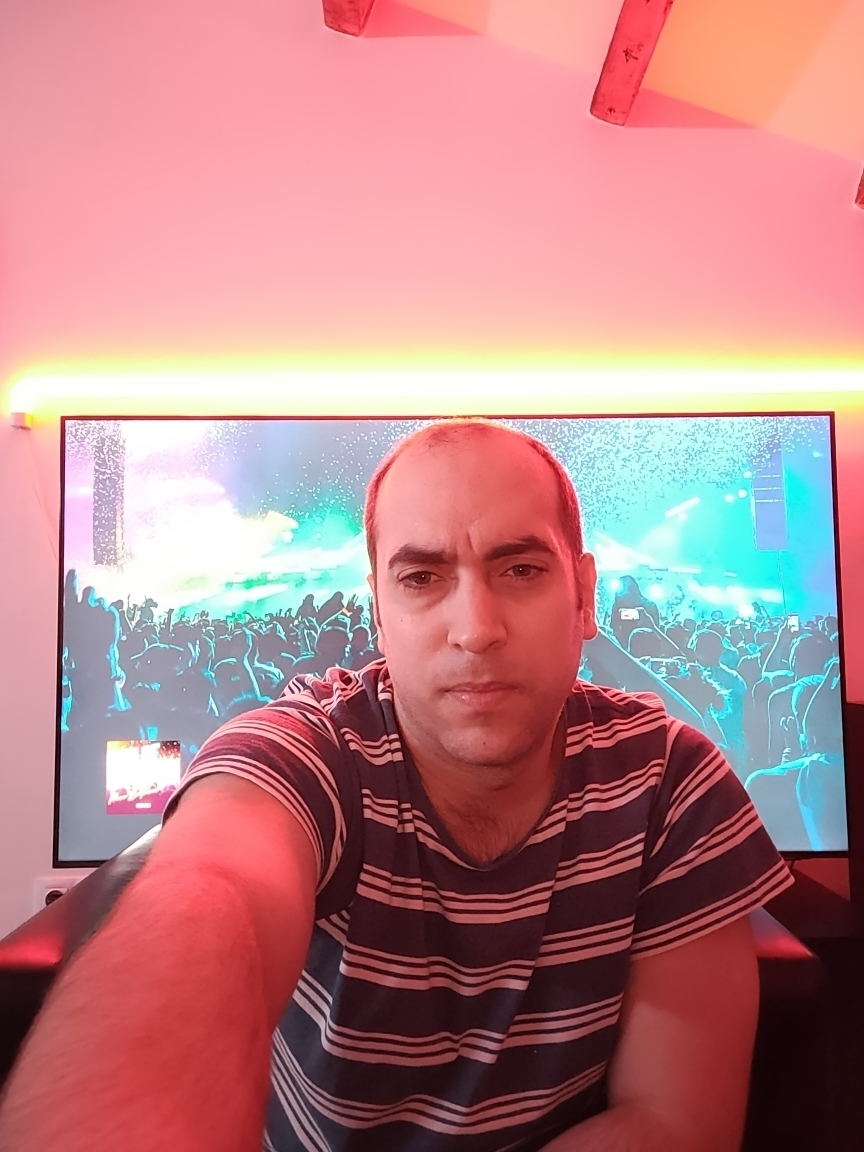 José