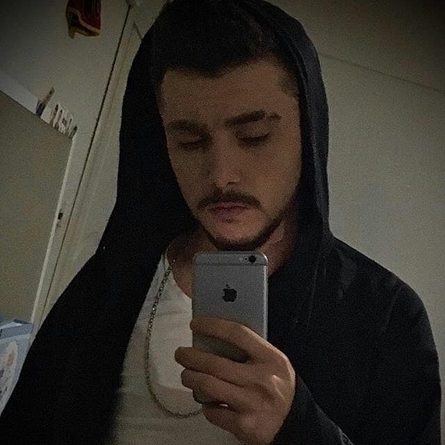 Özgür
