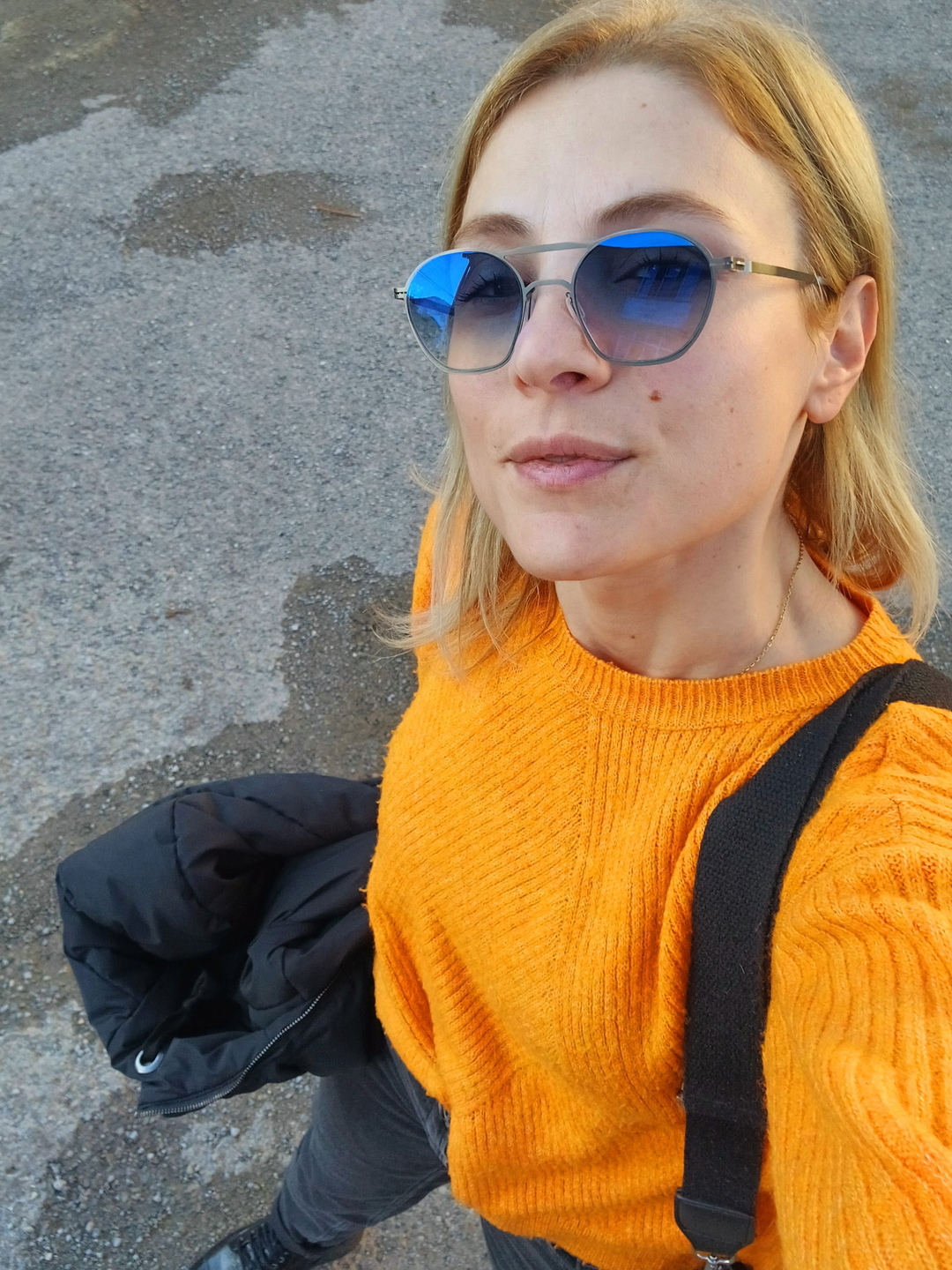 Es