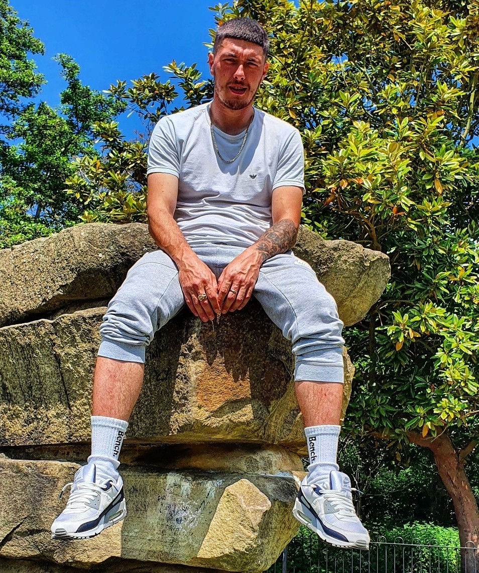 J