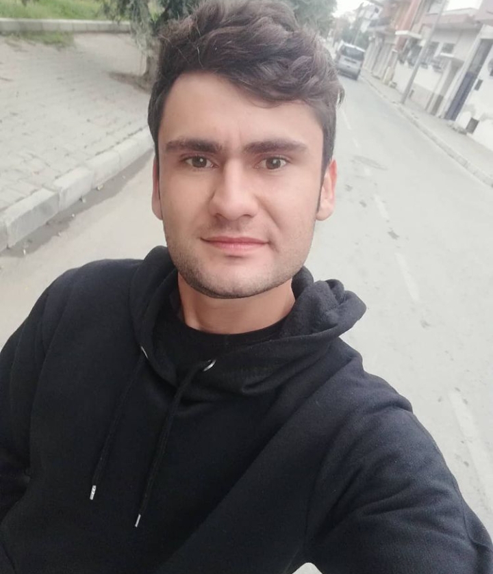 ALi