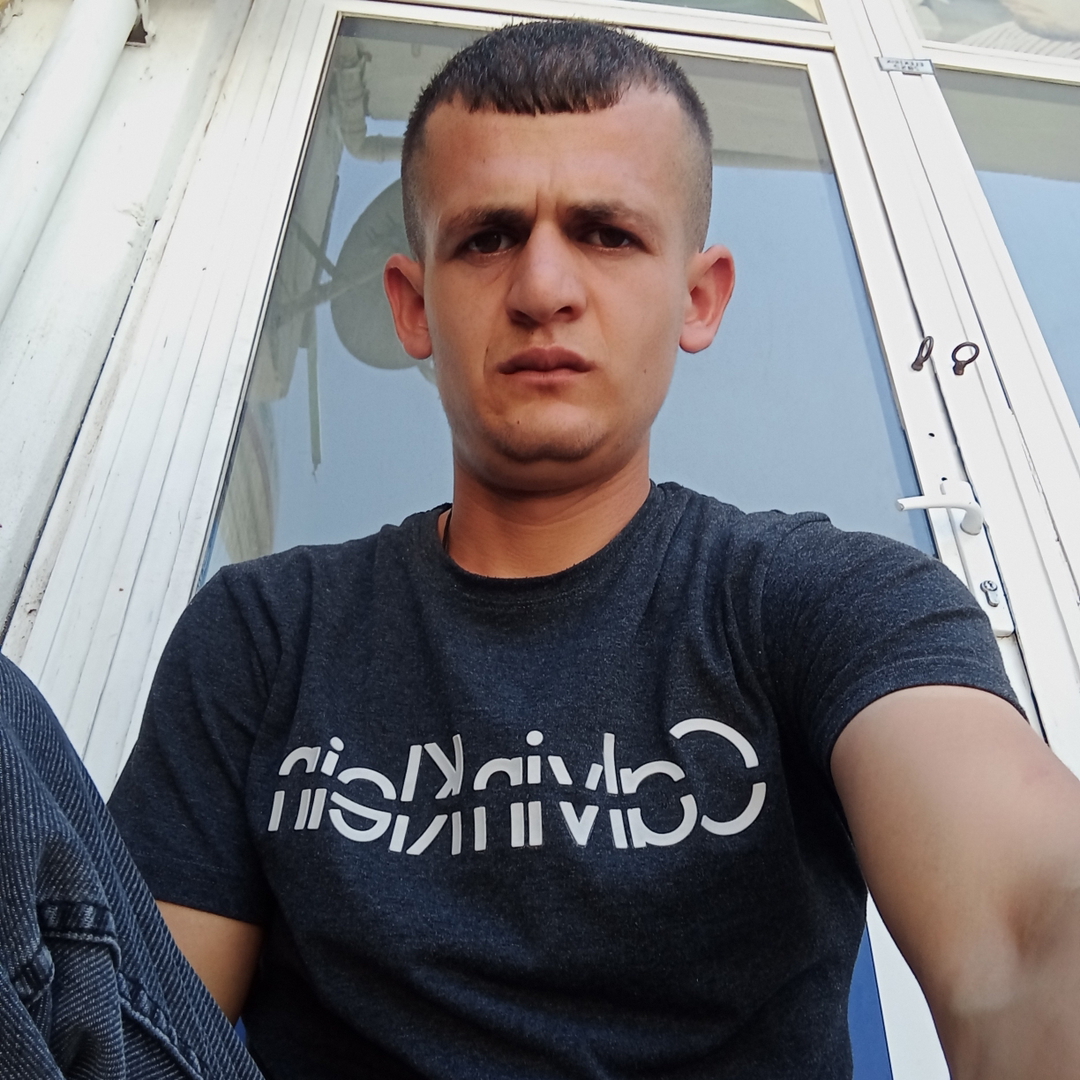 Ali