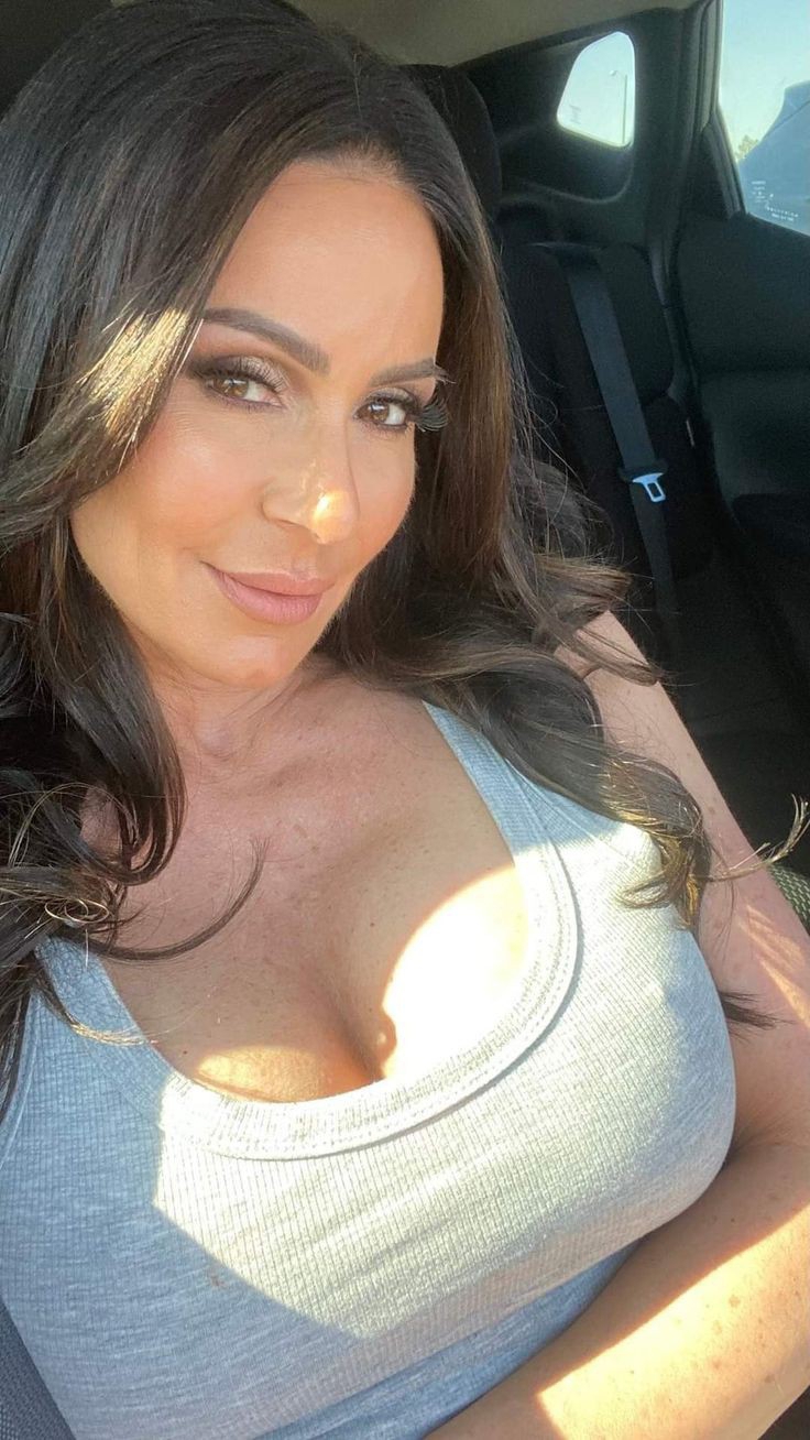 Ava