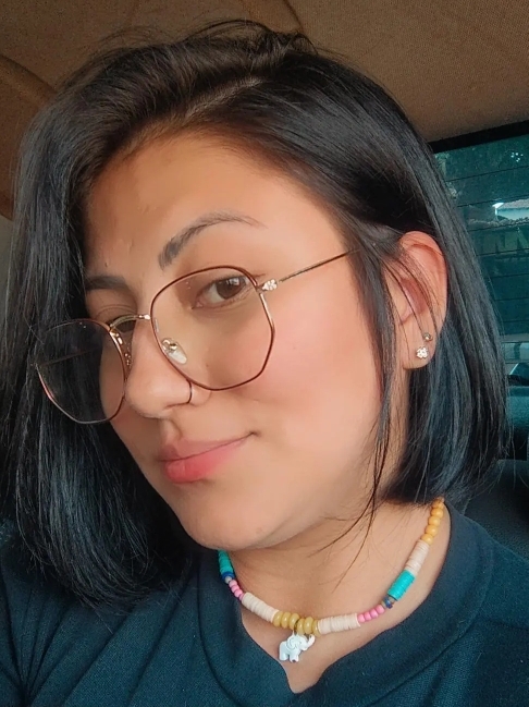 Thaís