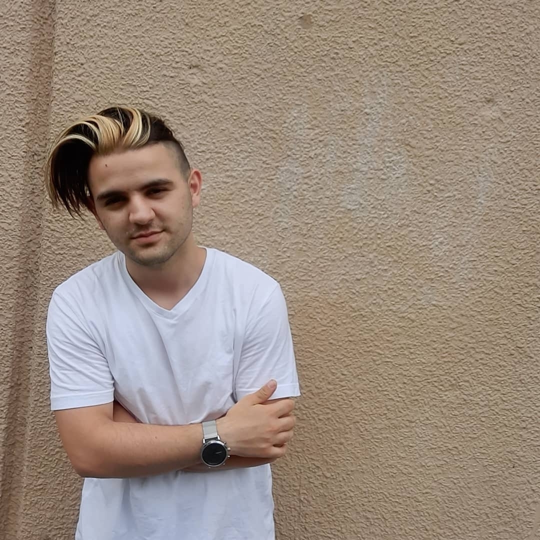 Ali