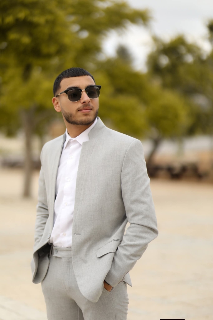 عصام