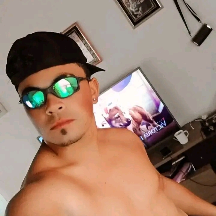 José