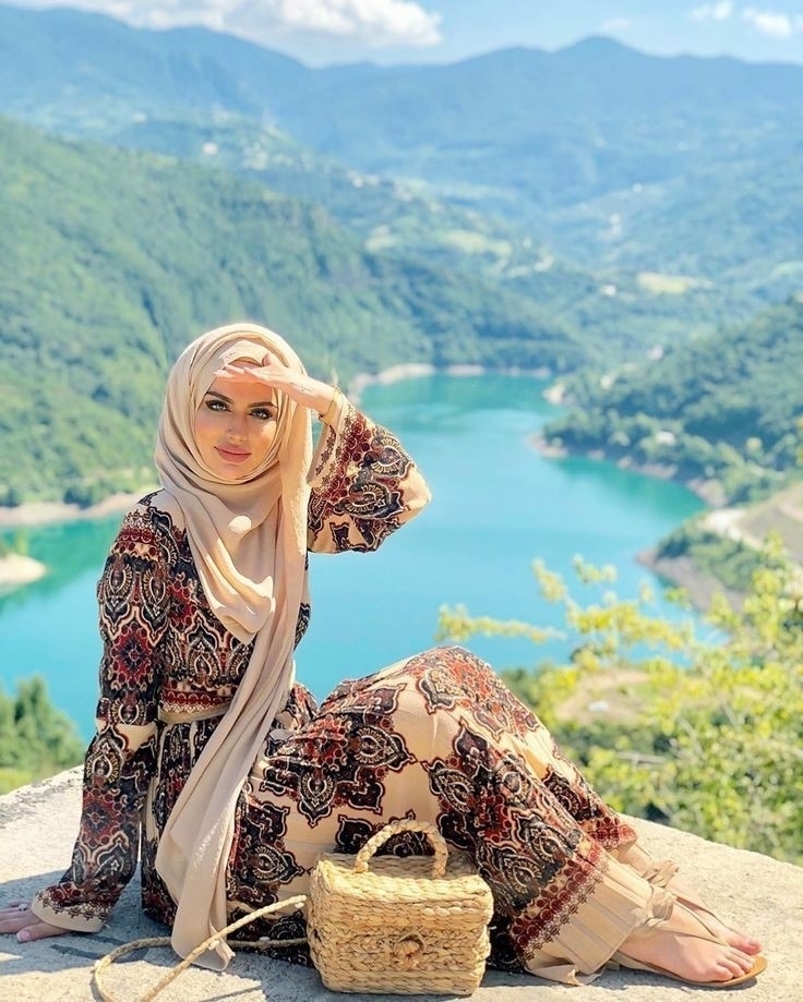 EBRU