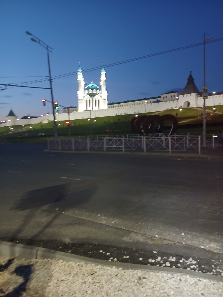 Сафиллхон