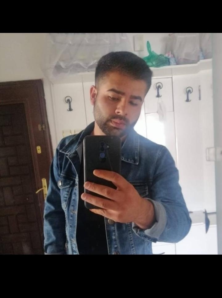 Ali