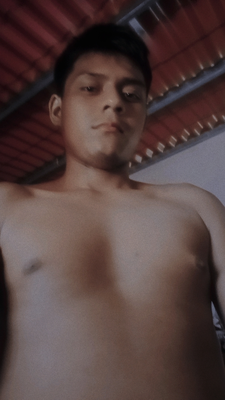 MAXIMILIANO