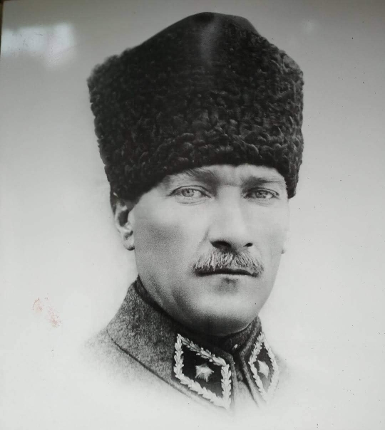Ali
