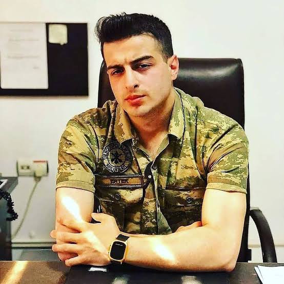 Özgür
