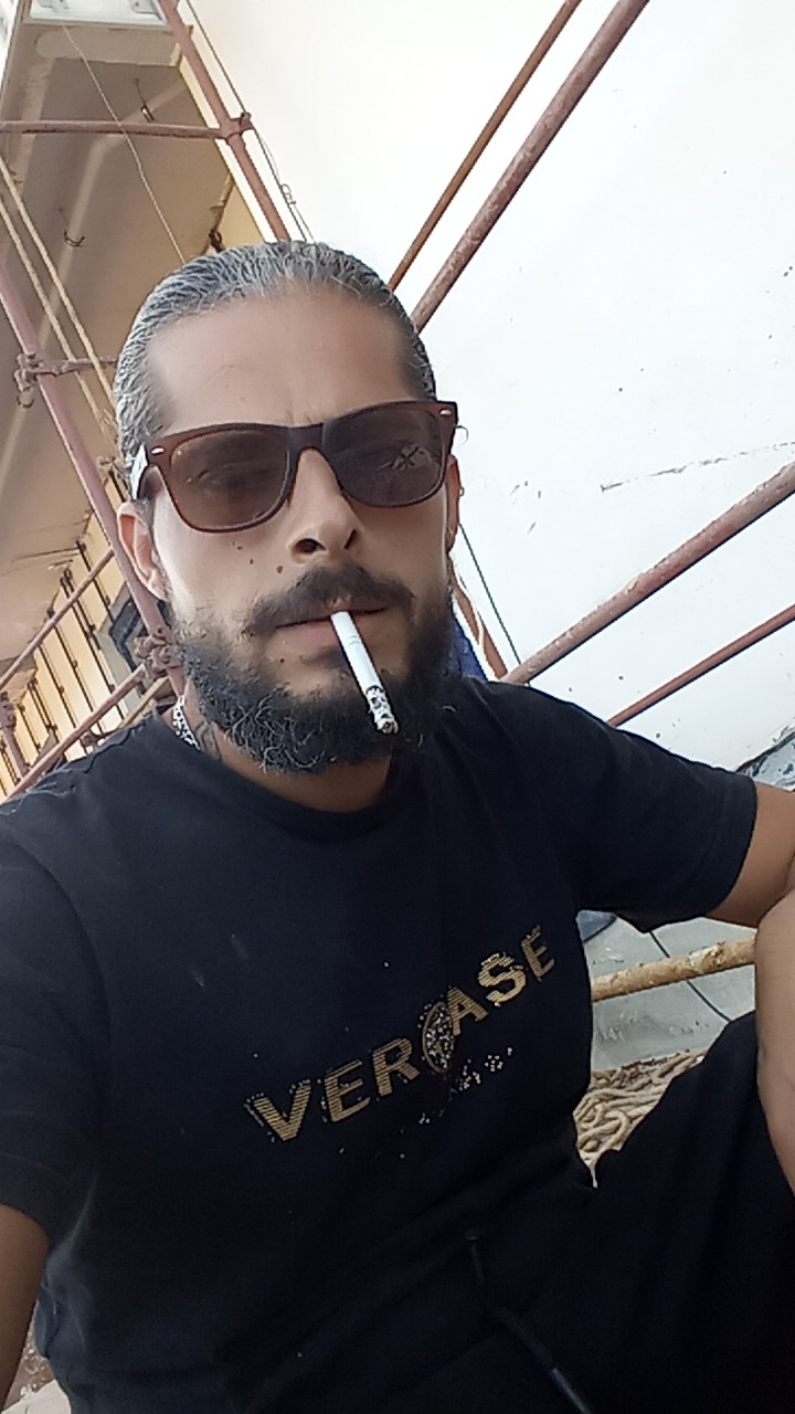 علي