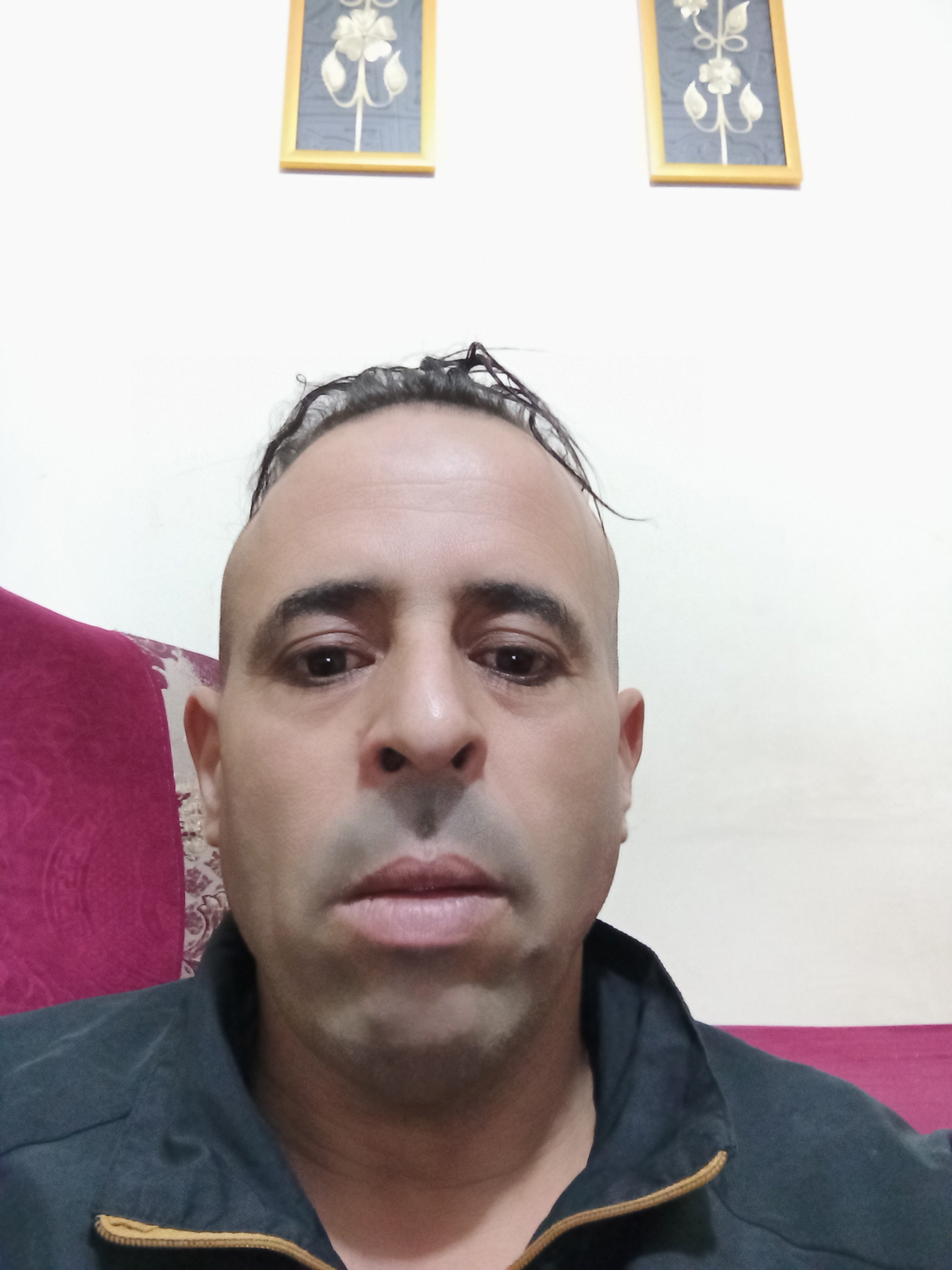 Amine