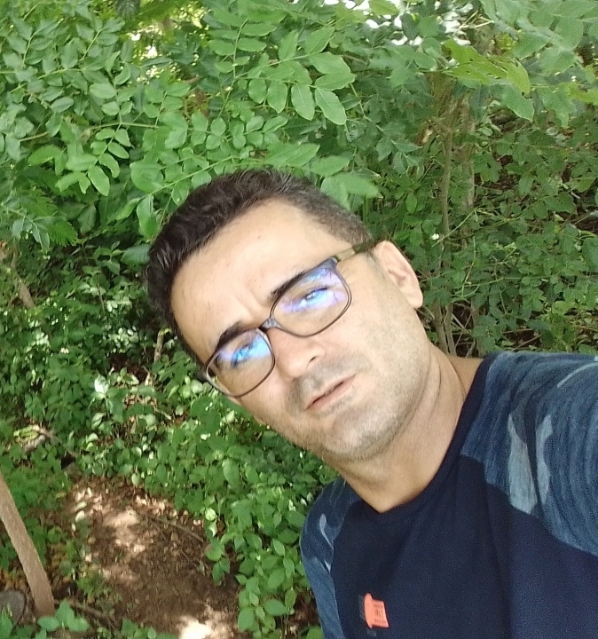 André