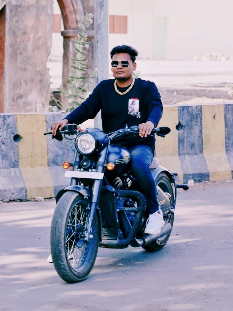 Mustak