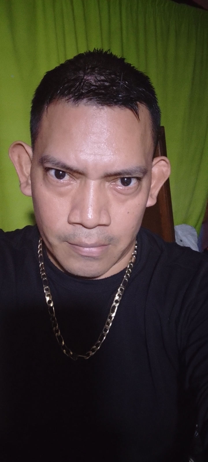 José