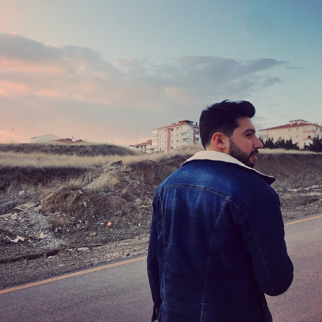 Ali