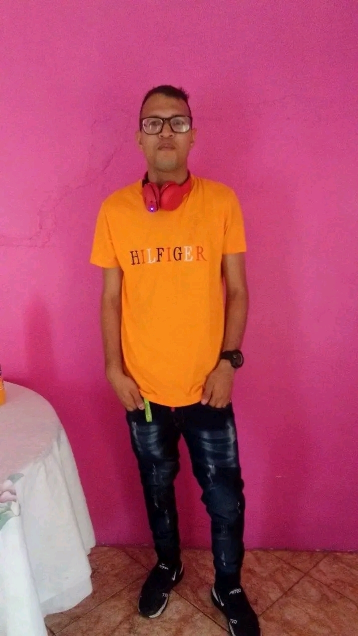 Junior