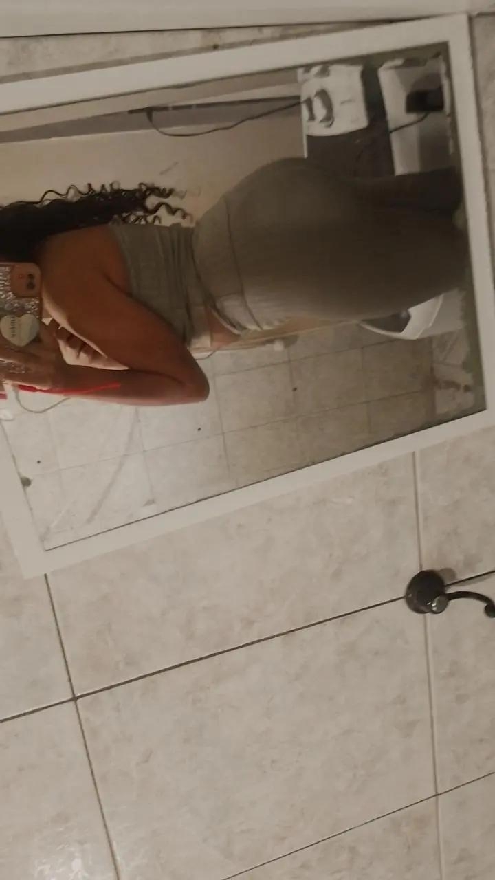 Annymanoelly