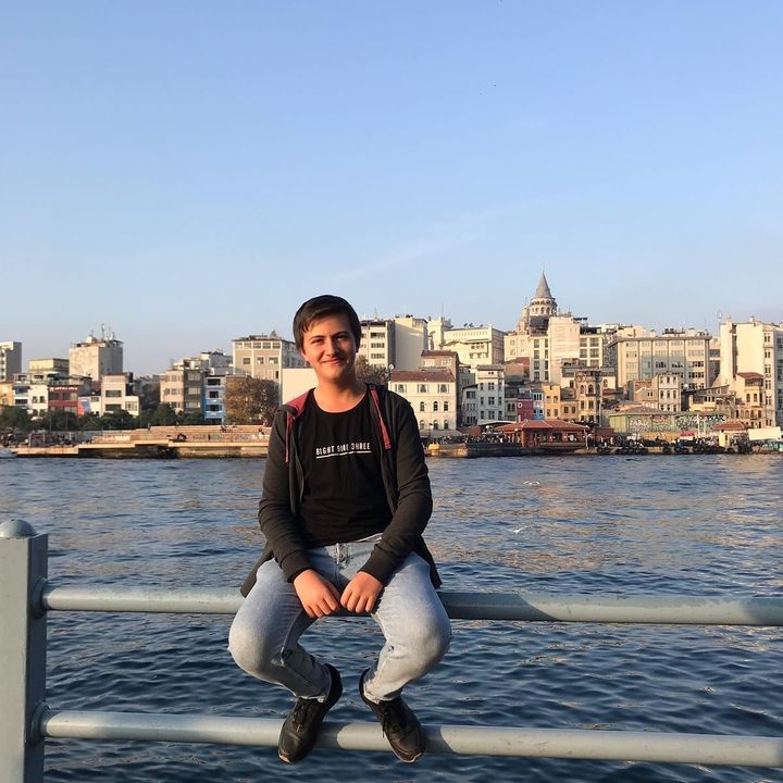 Özgür