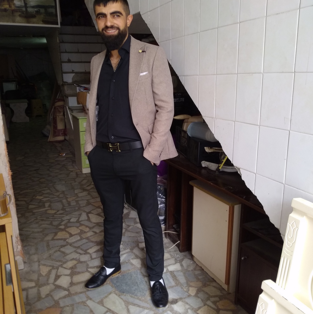 Ali