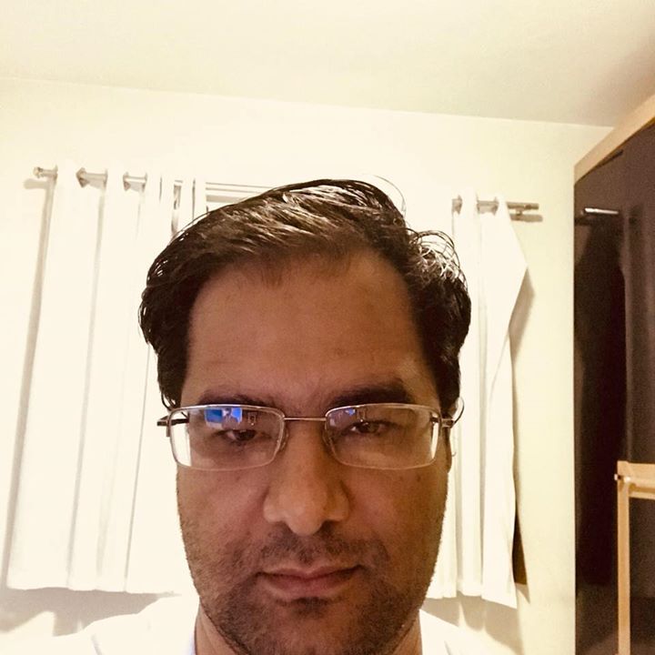 André
