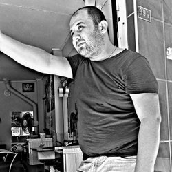 Veli