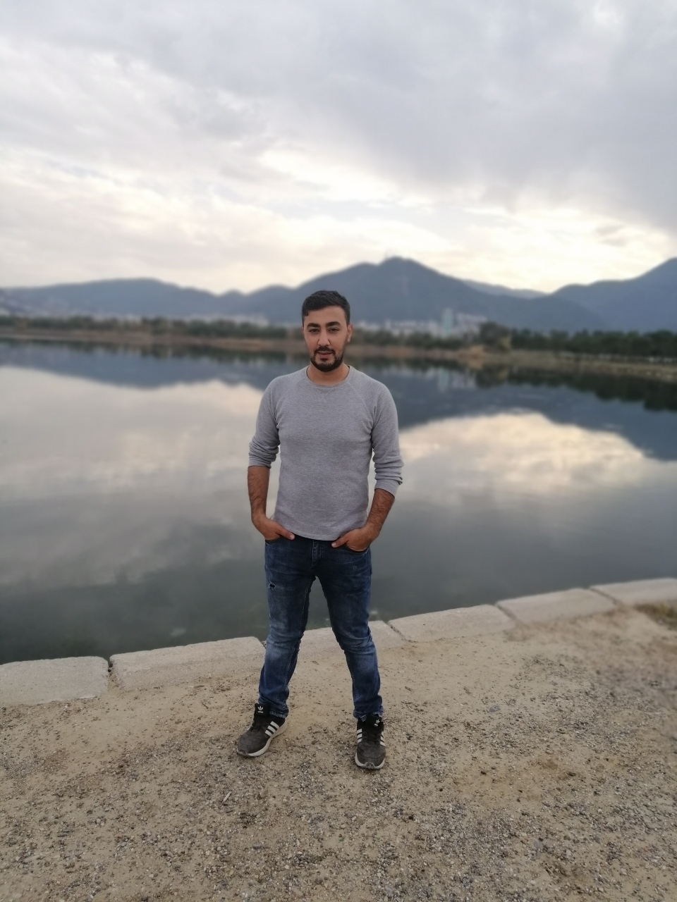 Özgür