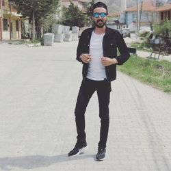 Yiğit
