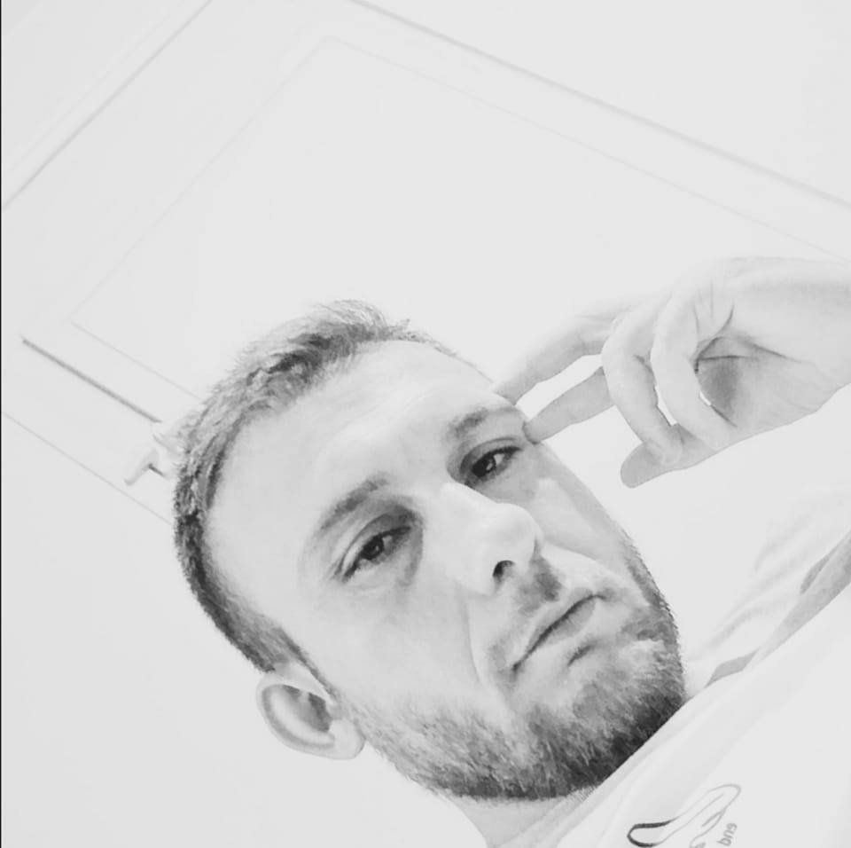 Özgür