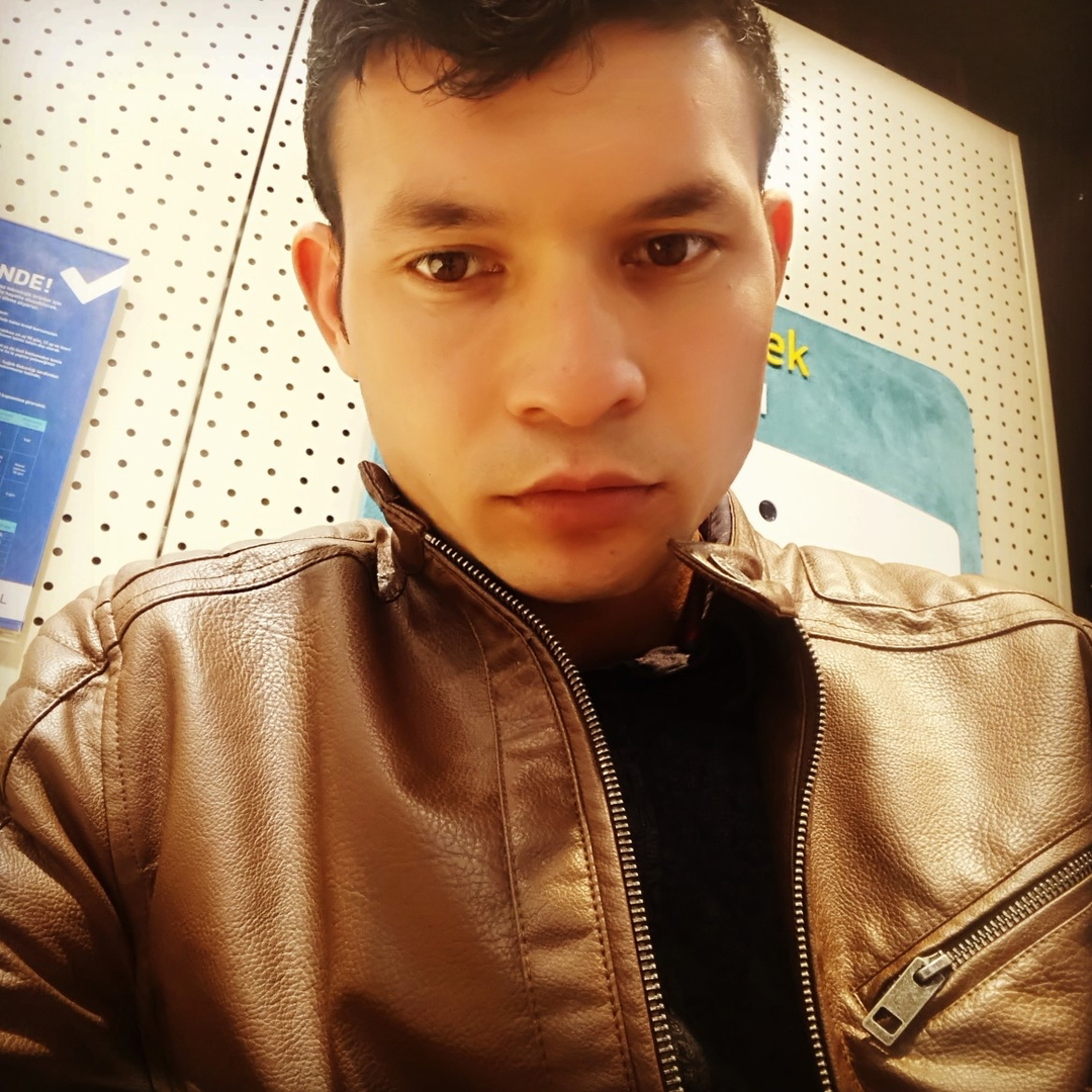 Taır
