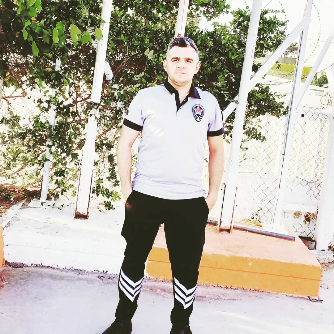Adil