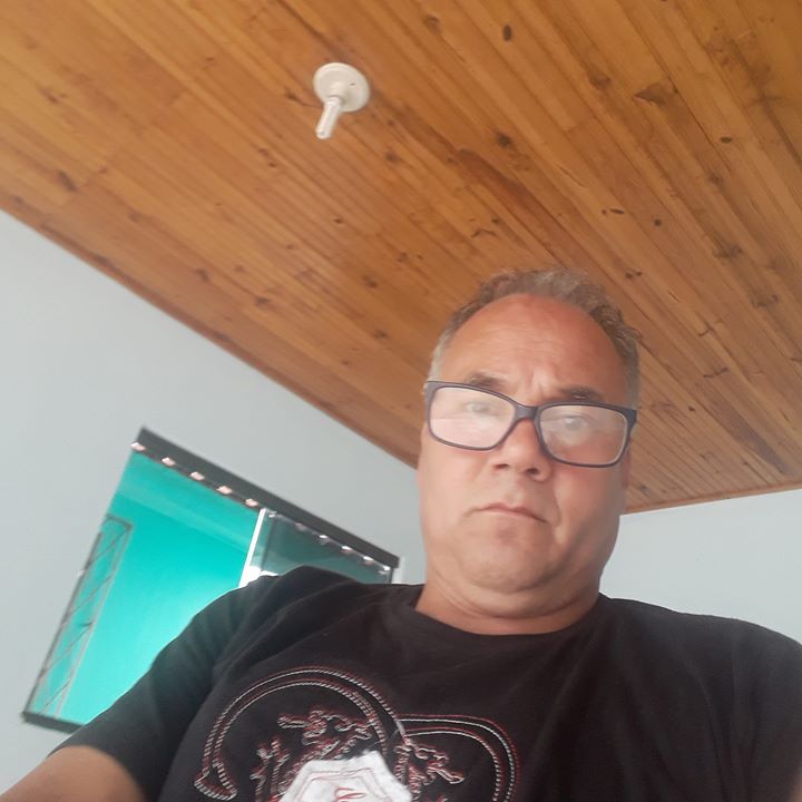 José
