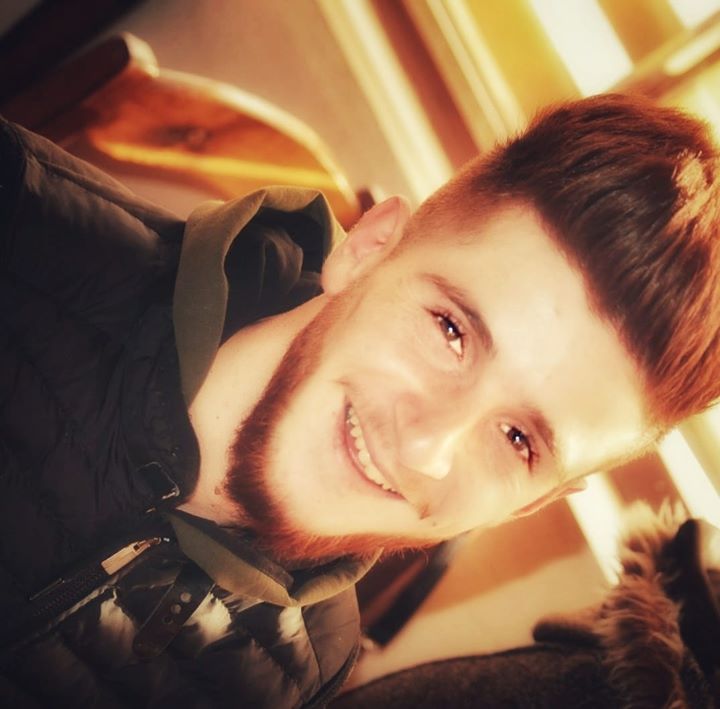 Emoş