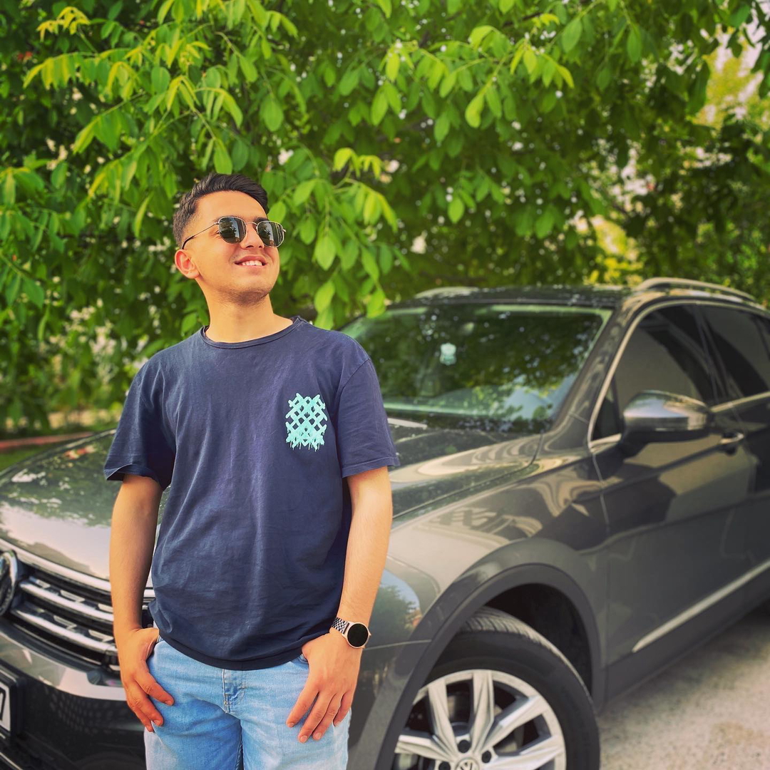 Enis