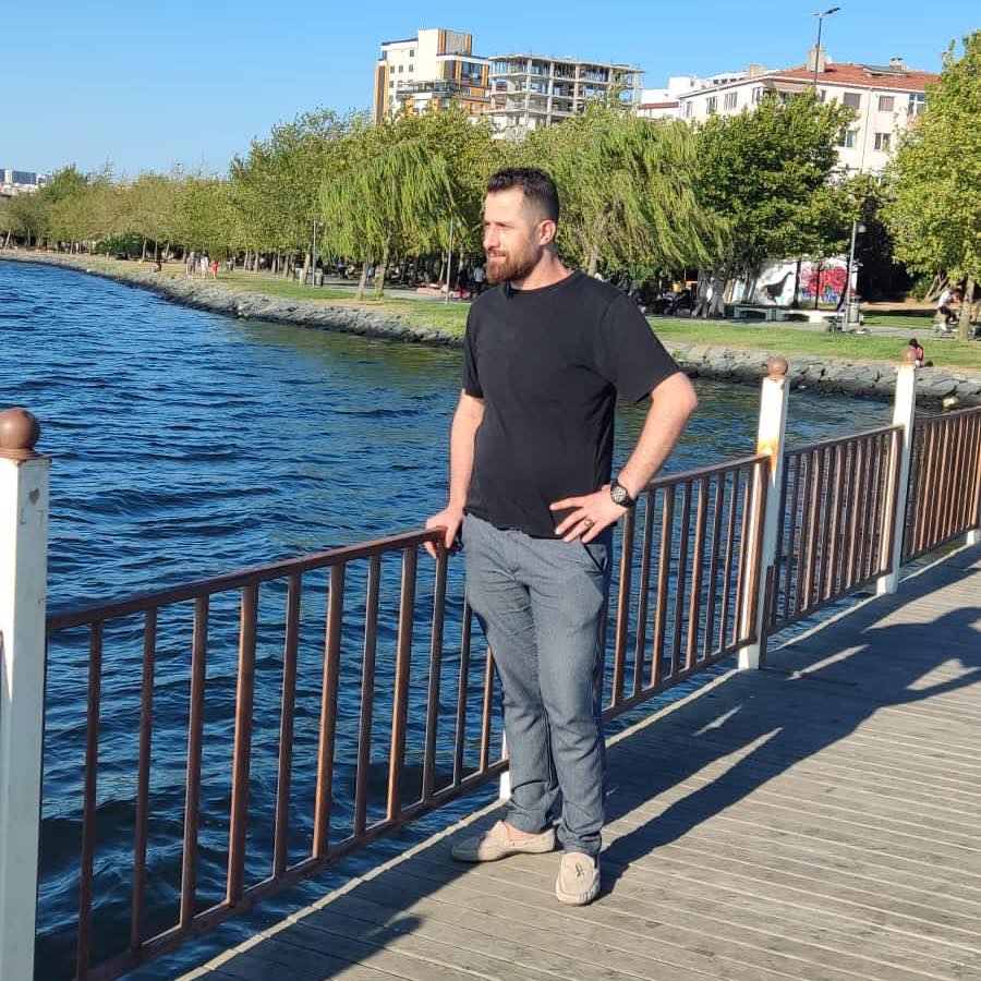 Özgür