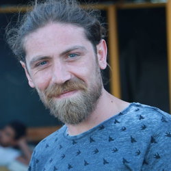 Özgür