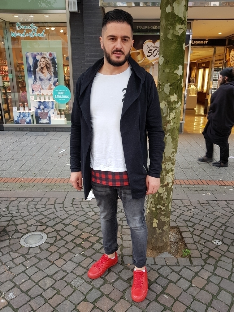 Ali