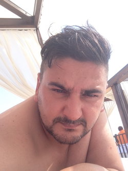 Özgür