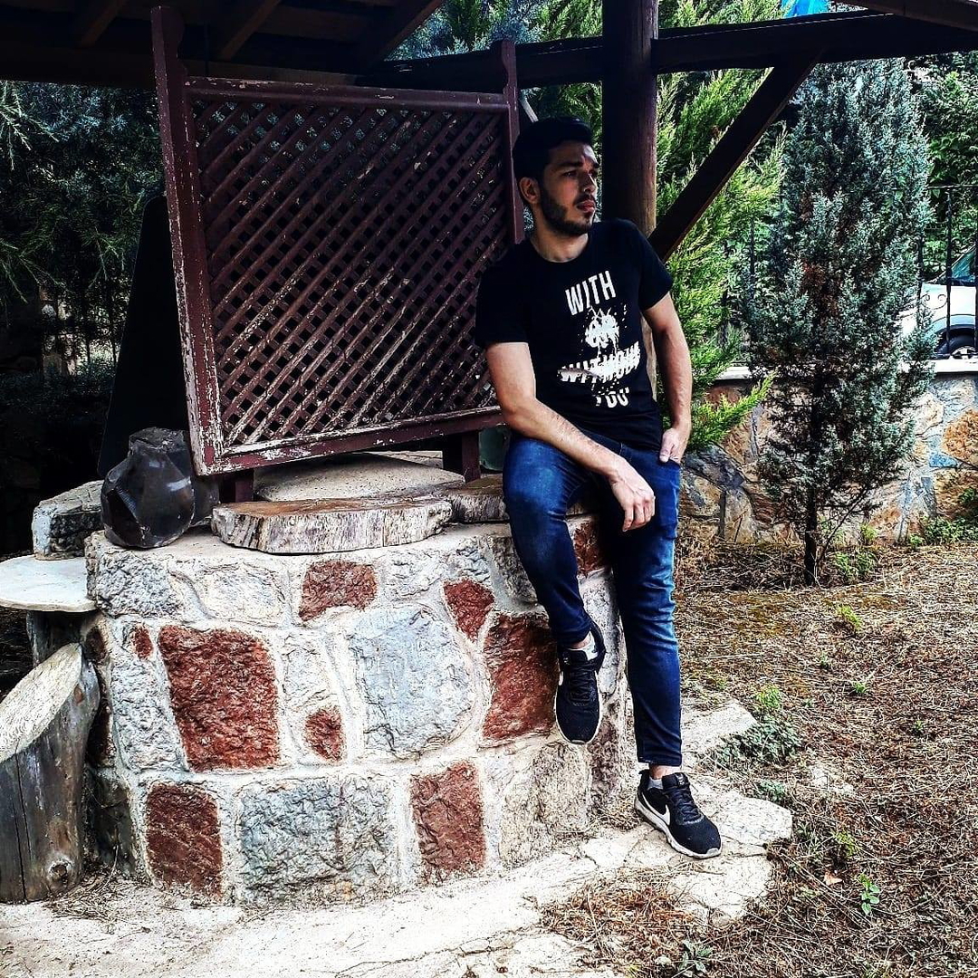 Enis