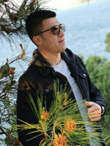 Hüsnü