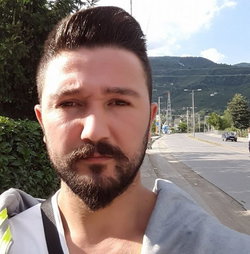 Hüseyin