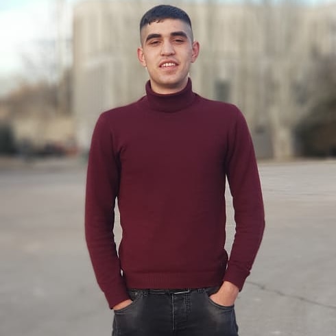 Yfy