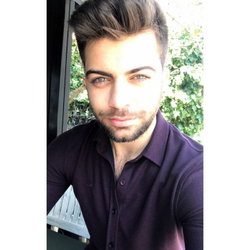 Özgür