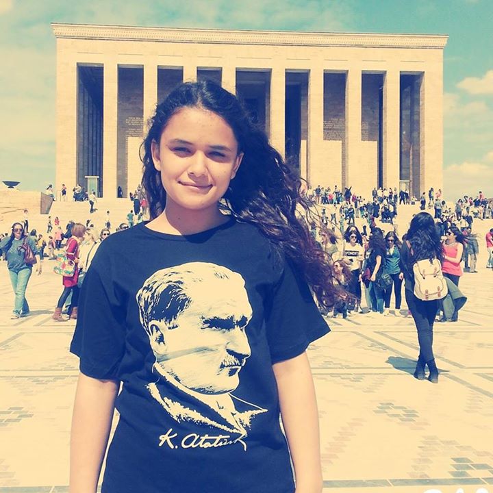 Özge